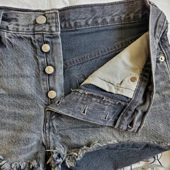 Levi's 501 Dark Wash Distressed Jeans Short Size 28 - Picture 4 of 8